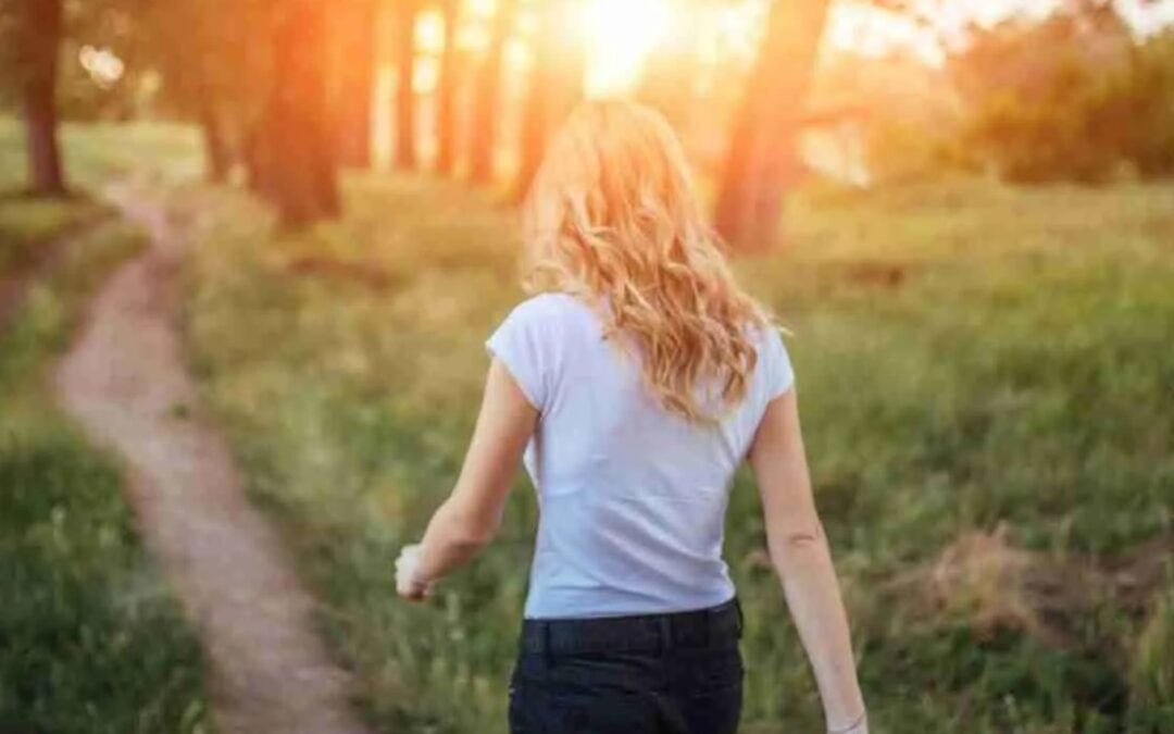 Walking Meditation: A Refreshing Approach to Deepen Your Practice