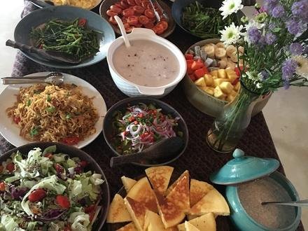 Lunch laid out at Mala Dhara